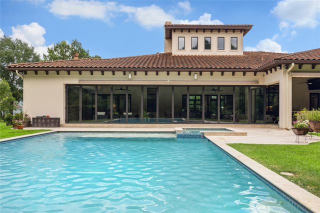 25901 Haven Lake Drive, Tomball, TX 77375