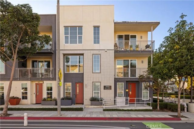 2023 Placentia, Costa Mesa, CA 92627
