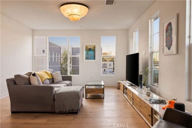 2023 Placentia, Costa Mesa, CA 92627