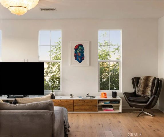 2023 Placentia, Costa Mesa, CA 92627