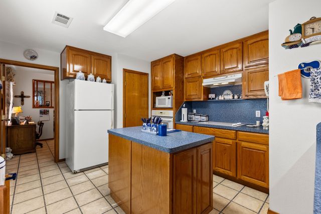145 Rs County Road 3445, Emory, TX 75440