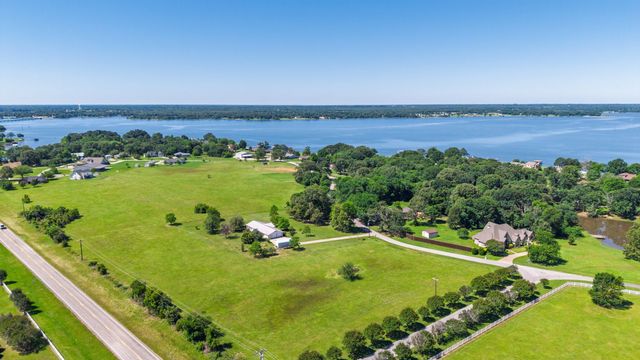 145 Rs County Road 3445, Emory, TX 75440
