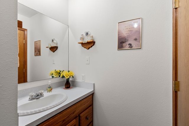 145 Rs County Road 3445, Emory, TX 75440