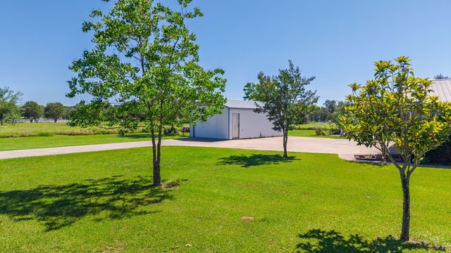 145 Rs County Road 3445, Emory, TX 75440