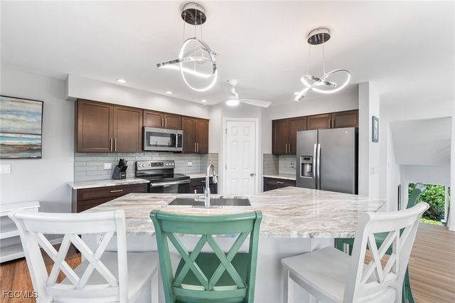 241 Violet DR, Sanibel, FL 33957