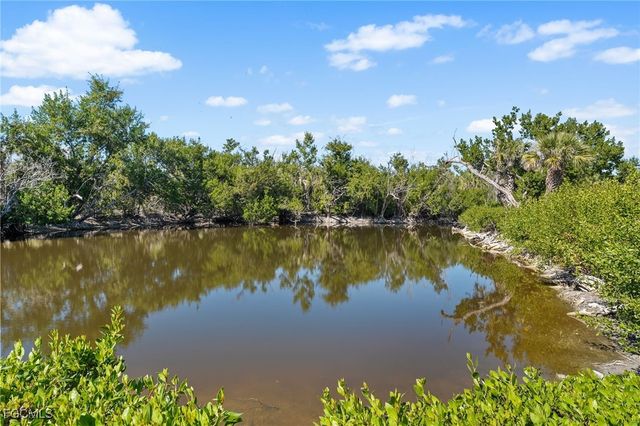 241 Violet DR, Sanibel, FL 33957