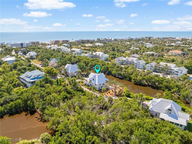 241 Violet DR, Sanibel, FL 33957