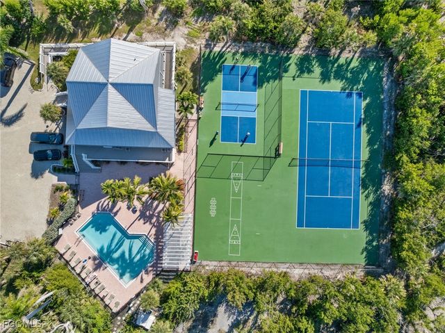 241 Violet DR, Sanibel, FL 33957