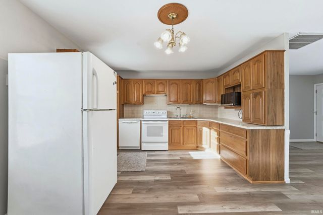 714 Warwick Avenue, Fort Wayne, IN 46825