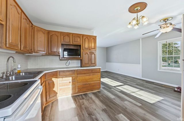 714 Warwick Avenue, Fort Wayne, IN 46825