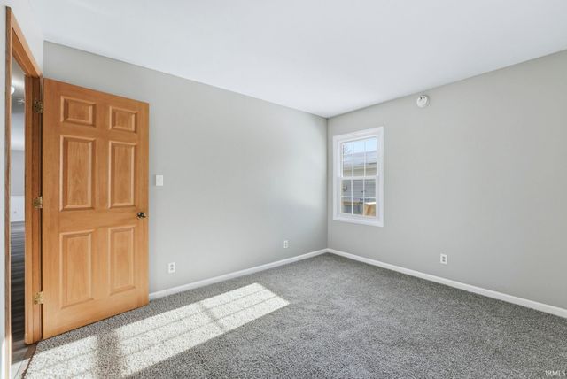 714 Warwick Avenue, Fort Wayne, IN 46825