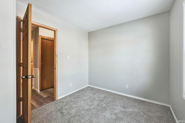 714 Warwick Avenue, Fort Wayne, IN 46825