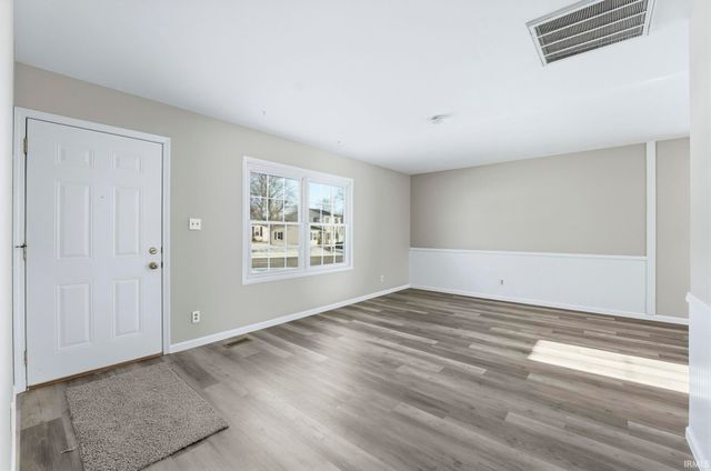 714 Warwick Avenue, Fort Wayne, IN 46825