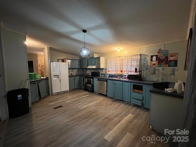 127 Pinnacle Heights Drive, Nebo, NC 28761