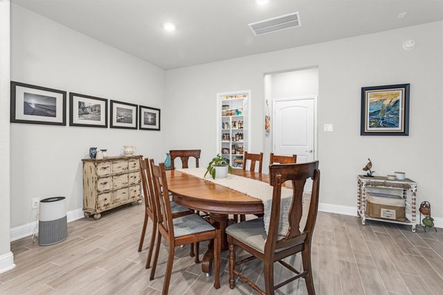 14 Heirloom Garden Place, The Woodlands, TX 77354