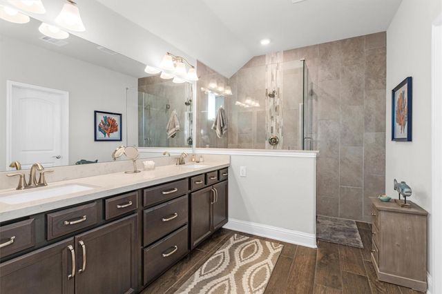 14 Heirloom Garden Place, The Woodlands, TX 77354