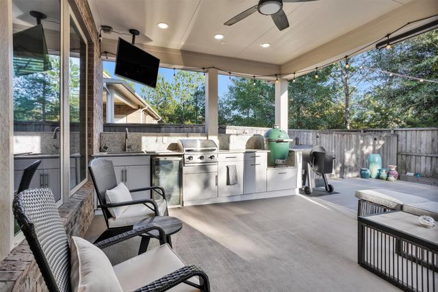 14 Heirloom Garden Place, The Woodlands, TX 77354