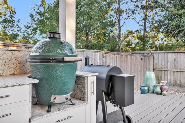 14 Heirloom Garden Place, The Woodlands, TX 77354