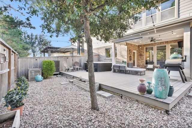 14 Heirloom Garden Place, The Woodlands, TX 77354