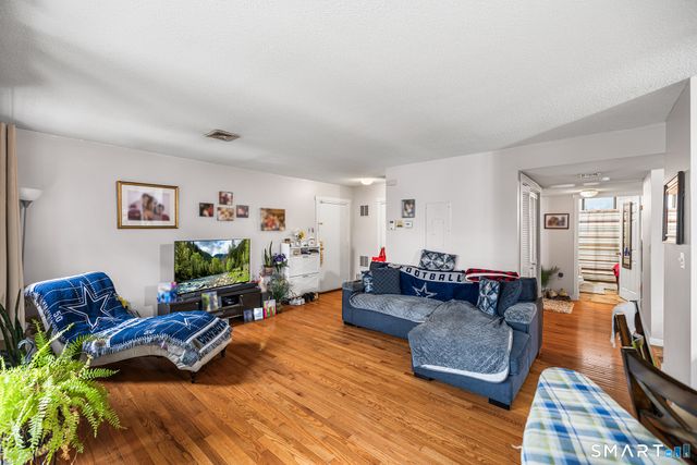 10 Franklin Avenue H, Hartford, CT 06114