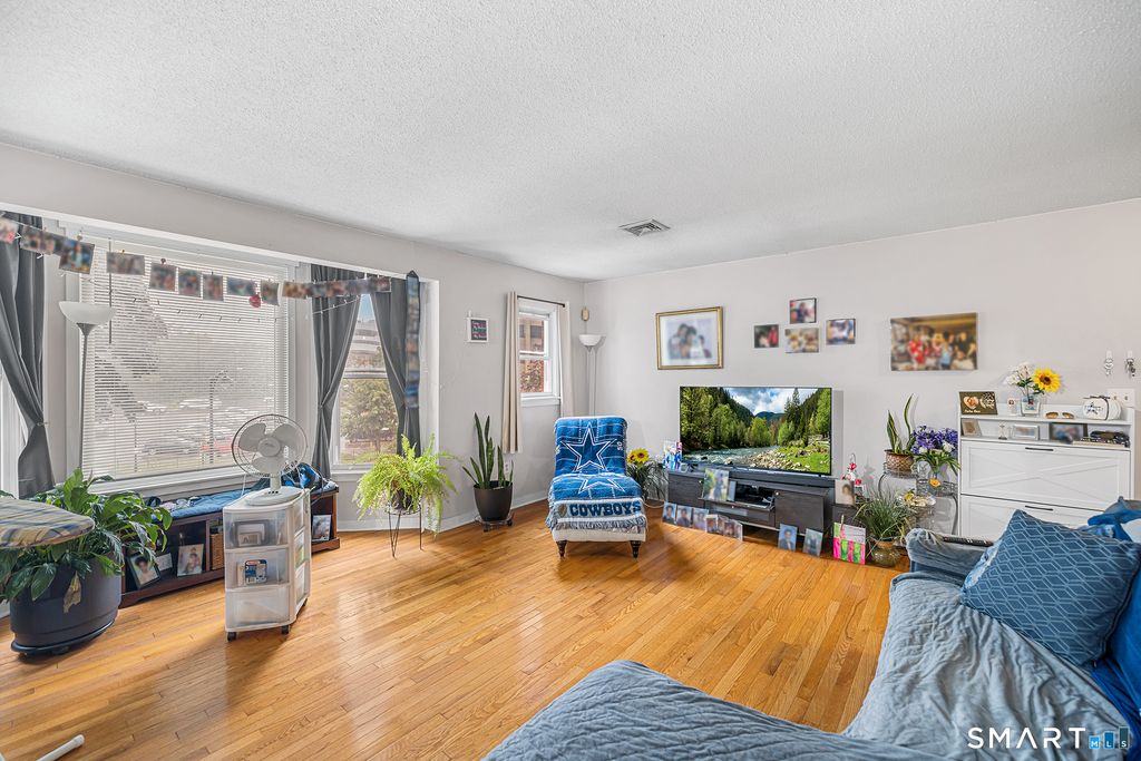 10 Franklin Avenue H, Hartford, CT 06114