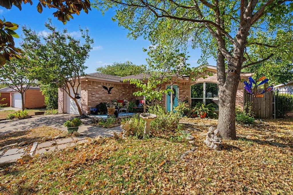 5705 Heatherglen Terrace, Fort Worth, TX 76179 — photo 2