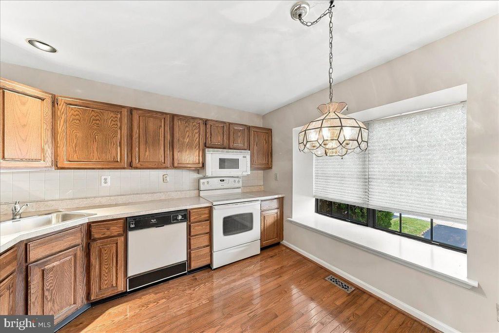 2114 YORKTOWN N #, West Norriton, PA 19403 — photo 3