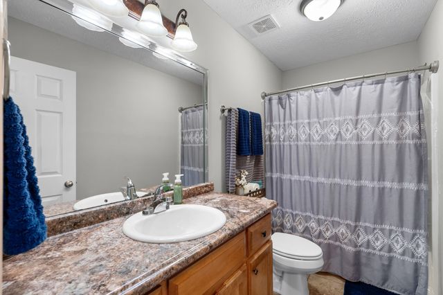 104 Clarice Ct, White House, TN 37188