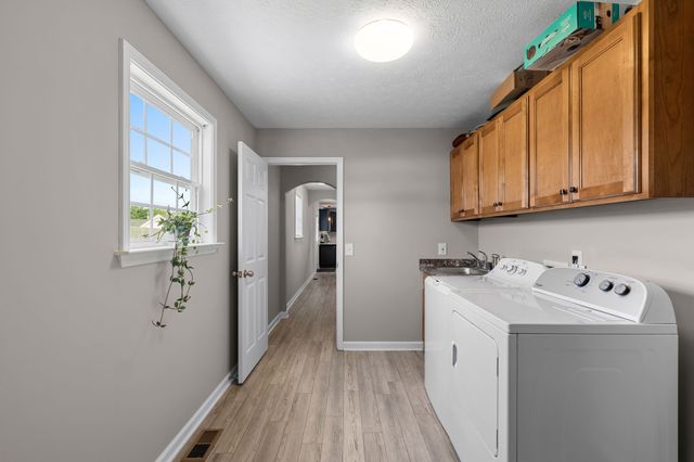 104 Clarice Ct, White House, TN 37188