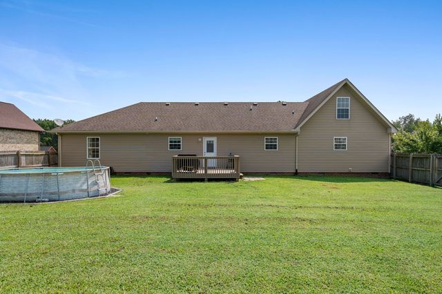 104 Clarice Ct, White House, TN 37188