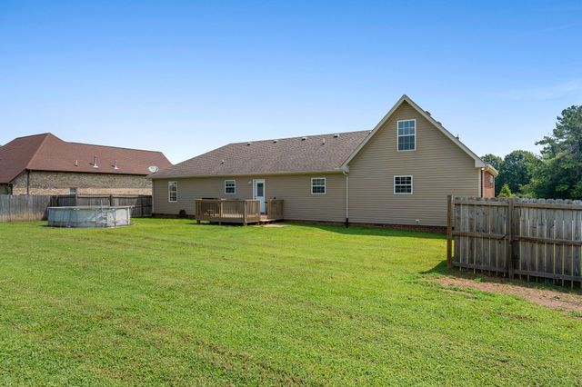 104 Clarice Ct, White House, TN 37188