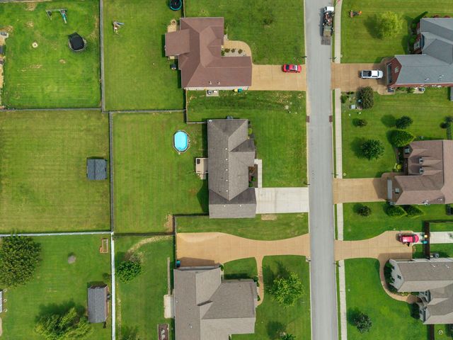 104 Clarice Ct, White House, TN 37188