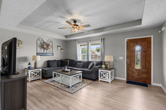 104 Clarice Ct, White House, TN 37188