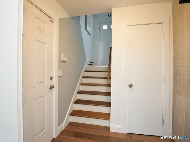 38 Algonquin Way, Bristol, CT 06010