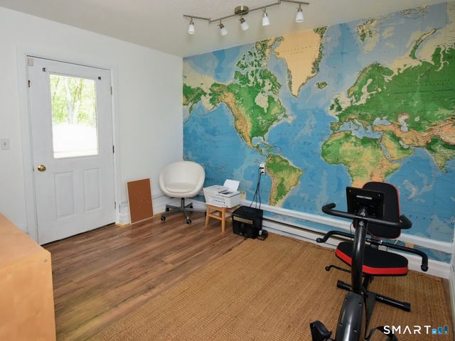 38 Algonquin Way, Bristol, CT 06010