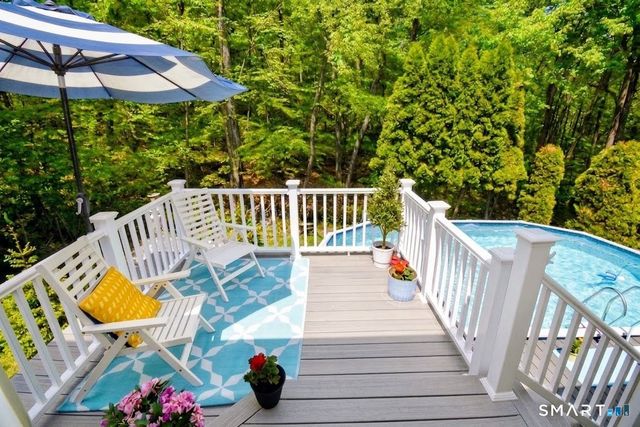 38 Algonquin Way, Bristol, CT 06010