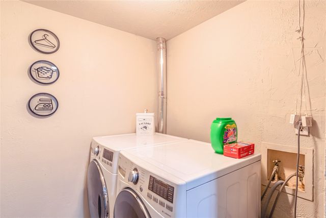 720 Sandstone Drive, Fort Worth, TX 76120