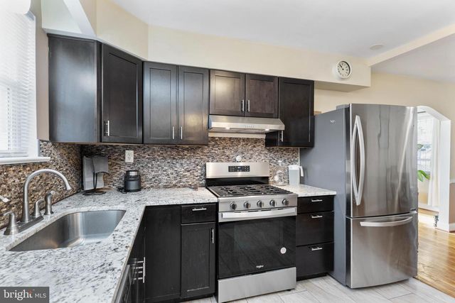 123 WALNUT ST NW, Washington, DC 20012