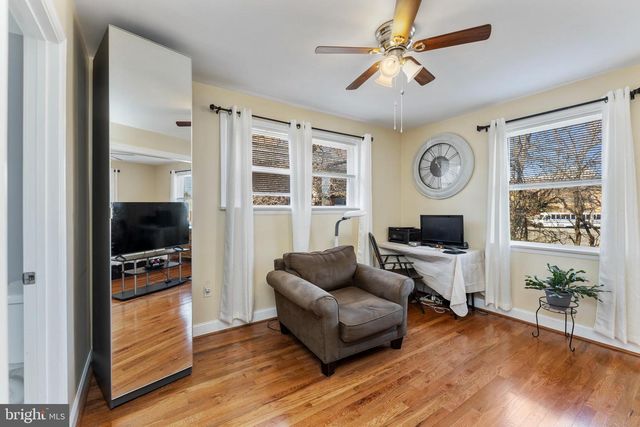 123 WALNUT ST NW, Washington, DC 20012