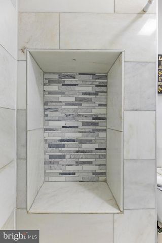 123 WALNUT ST NW, Washington, DC 20012