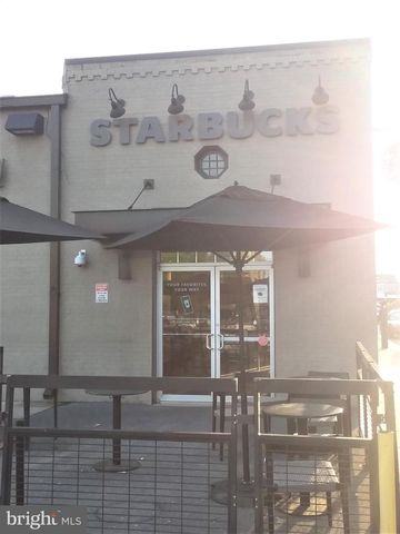 123 WALNUT ST NW, Washington, DC 20012