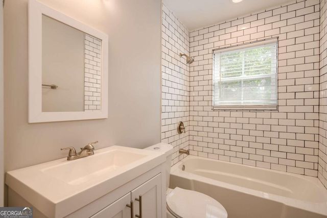 880 Saint Charles Avenue NE, Atlanta, GA 30306