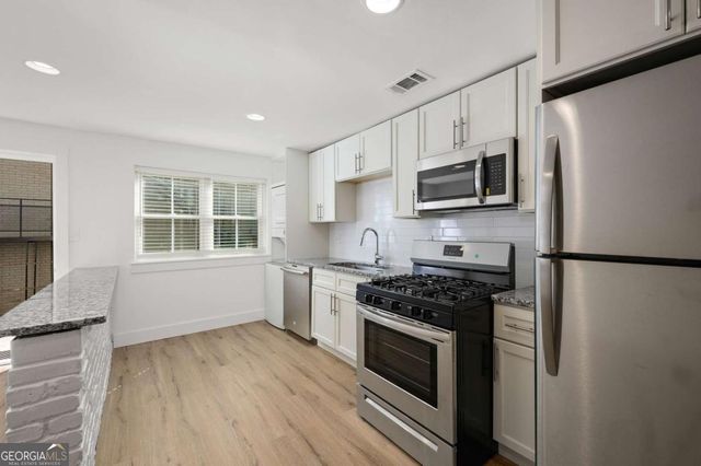 880 Saint Charles Avenue NE, Atlanta, GA 30306