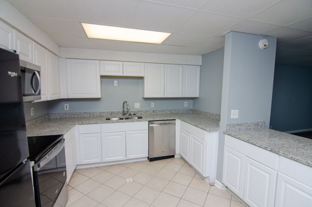 1041 Harold Dr, Nashville, TN 37217