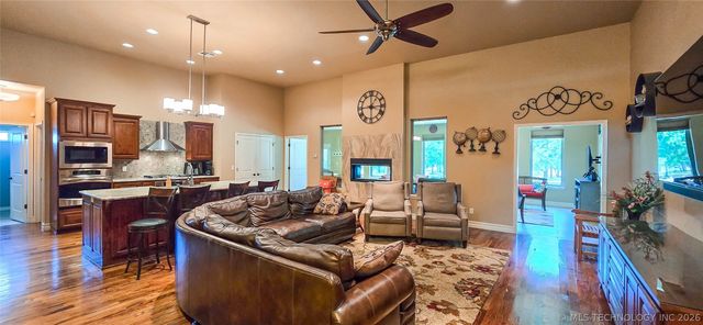 117620 S 4204 Road, Eufaula, OK 74432