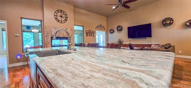 117620 S 4204 Road, Eufaula, OK 74432