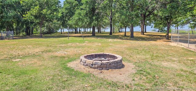 117620 S 4204 Road, Eufaula, OK 74432