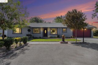 81 Yula Way, Oakley, CA 94561