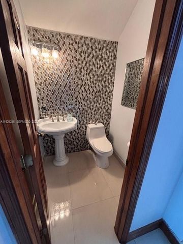 20051 SW 128th Ct, Miami, FL 33177