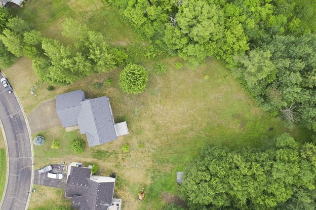 909 Winsome Way NE, Isanti, MN 55040